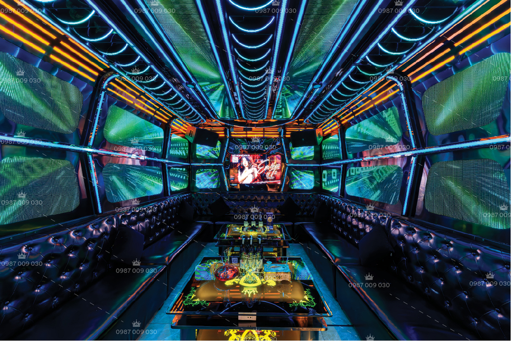 Dynamic Island Night